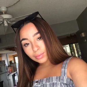 Meet your Posher, Mya